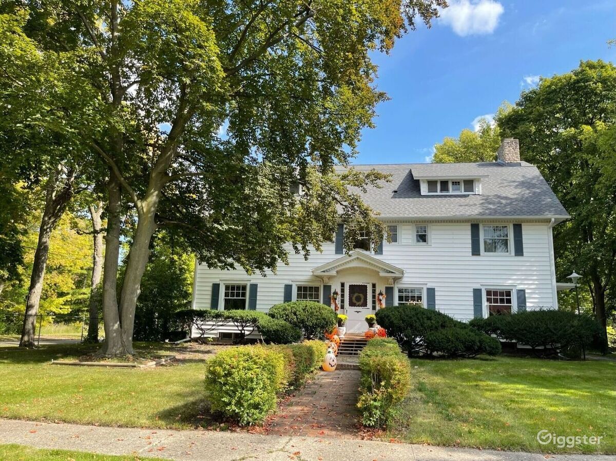 Wickes Mansion Market Rent this location on Giggster