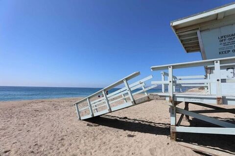 Point Dume Westward Beach Photo 76