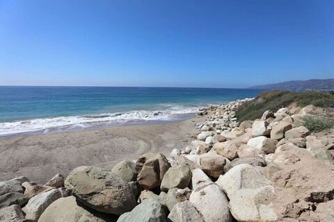 Point Dume Westward Beach Photo 46