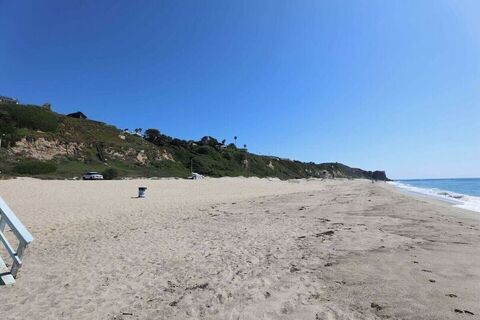 Point Dume Westward Beach Photo 67