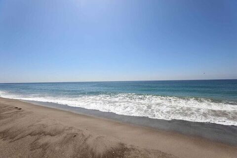 Point Dume Westward Beach Photo 64
