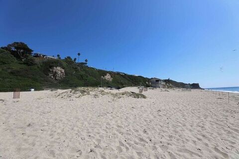 Point Dume Westward Beach Photo 87