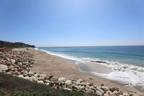Point Dume Westward Beach Photo 43