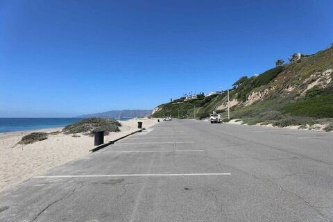 Point Dume Westward Beach Photo 86