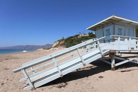 Point Dume Westward Beach Photo 74