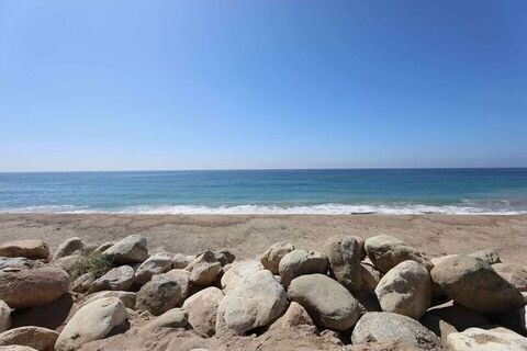 Point Dume Westward Beach Photo 58