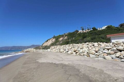 Point Dume Westward Beach Photo 60