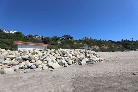 Point Dume Westward Beach Photo 61