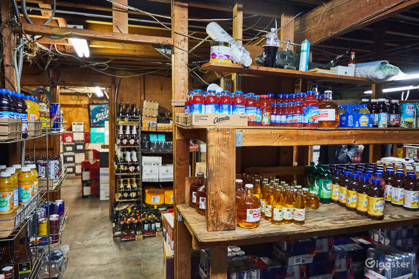 Liquor Store on Sunset with a Backroom Rent this location on Giggster