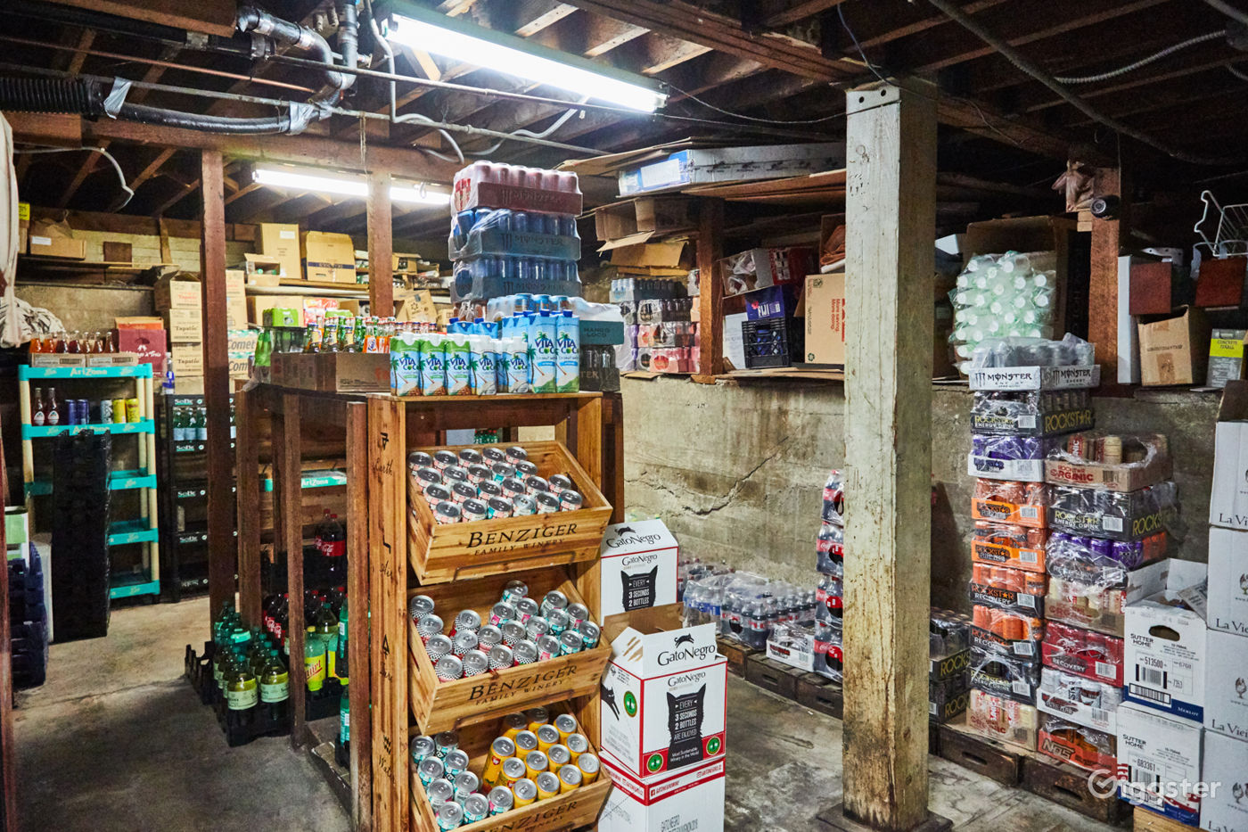 Liquor Store on Sunset with a Backroom Rent this location on Giggster