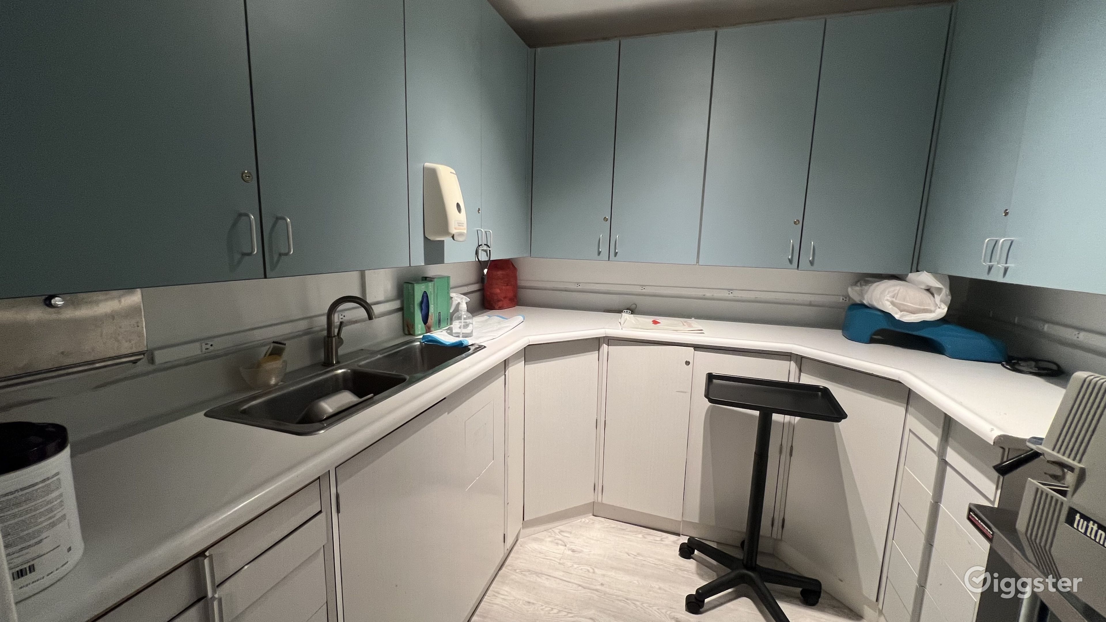 Medical Office Rent this location on Giggster