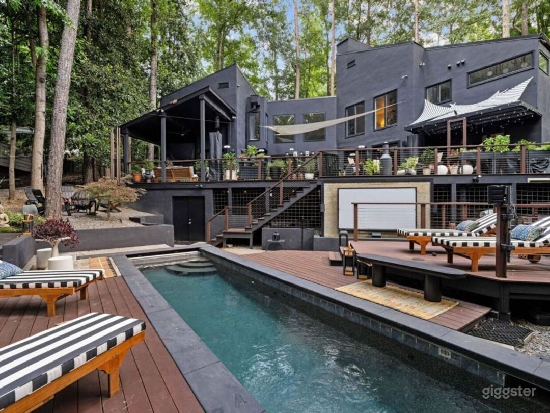 Outdoor Swimming Pool Only Rental | Rent this location on Giggster