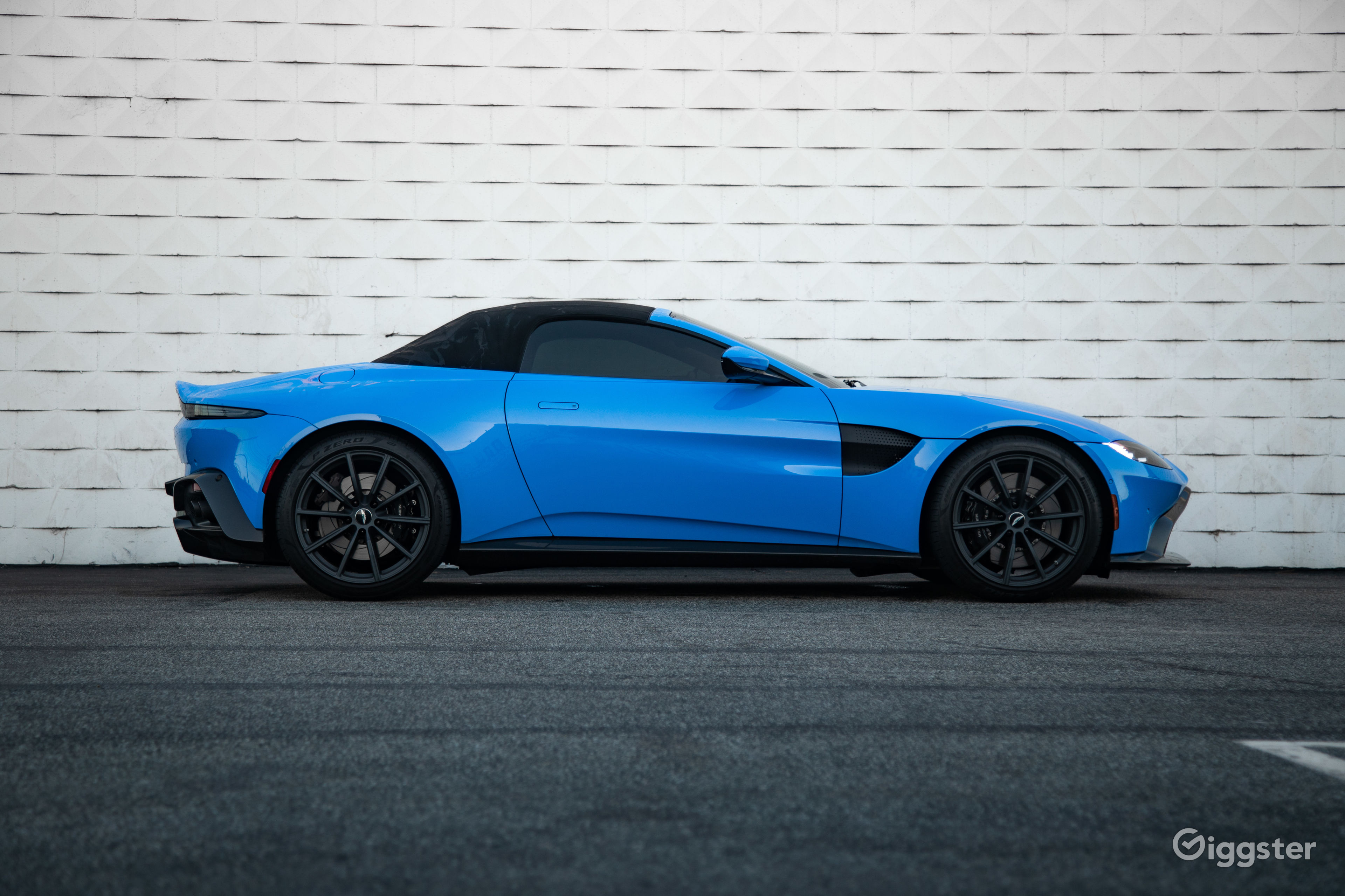 76,045 Aston Martin Rent this location on Giggster