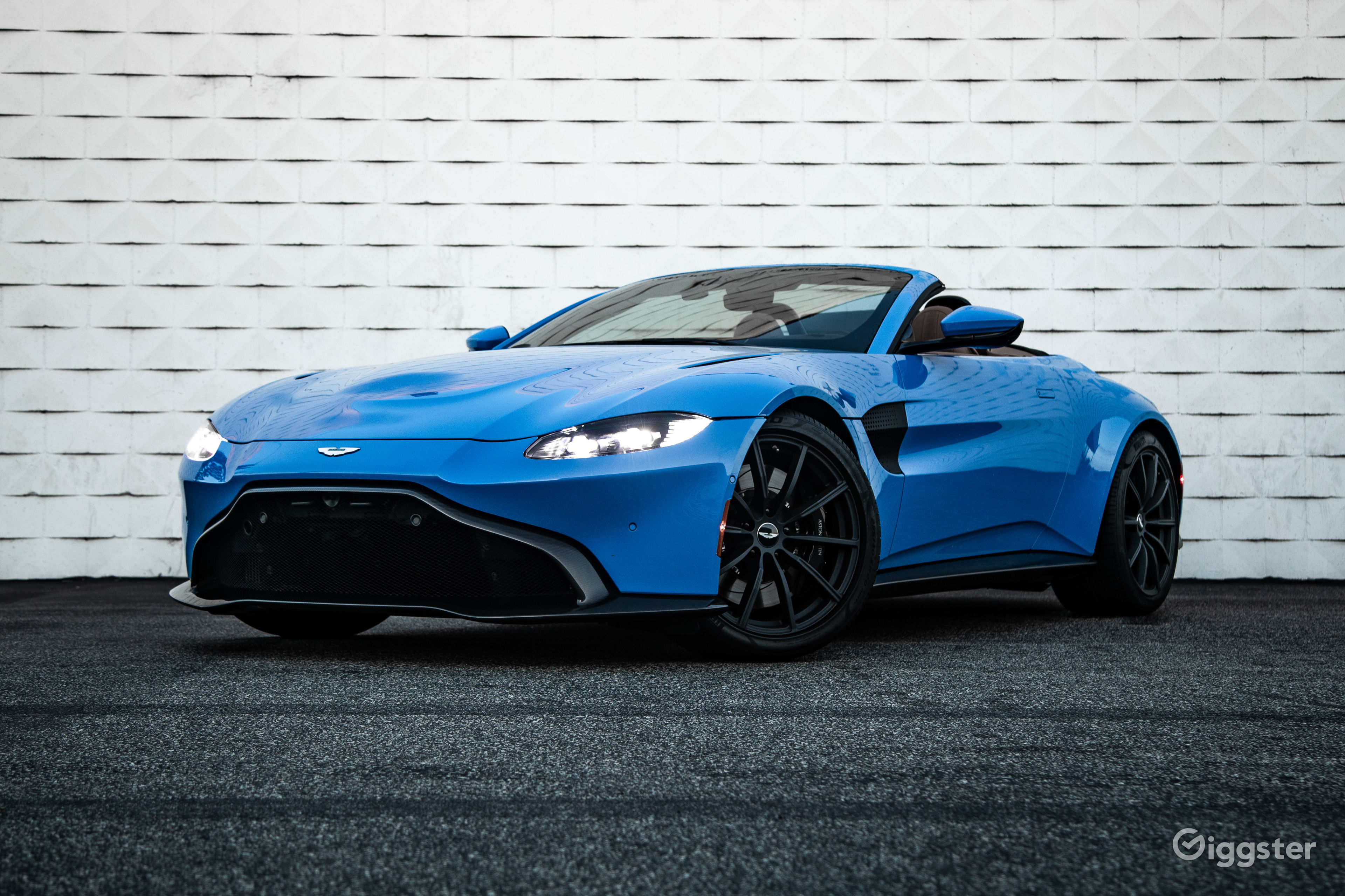 76,045 Aston Martin Rent this location on Giggster