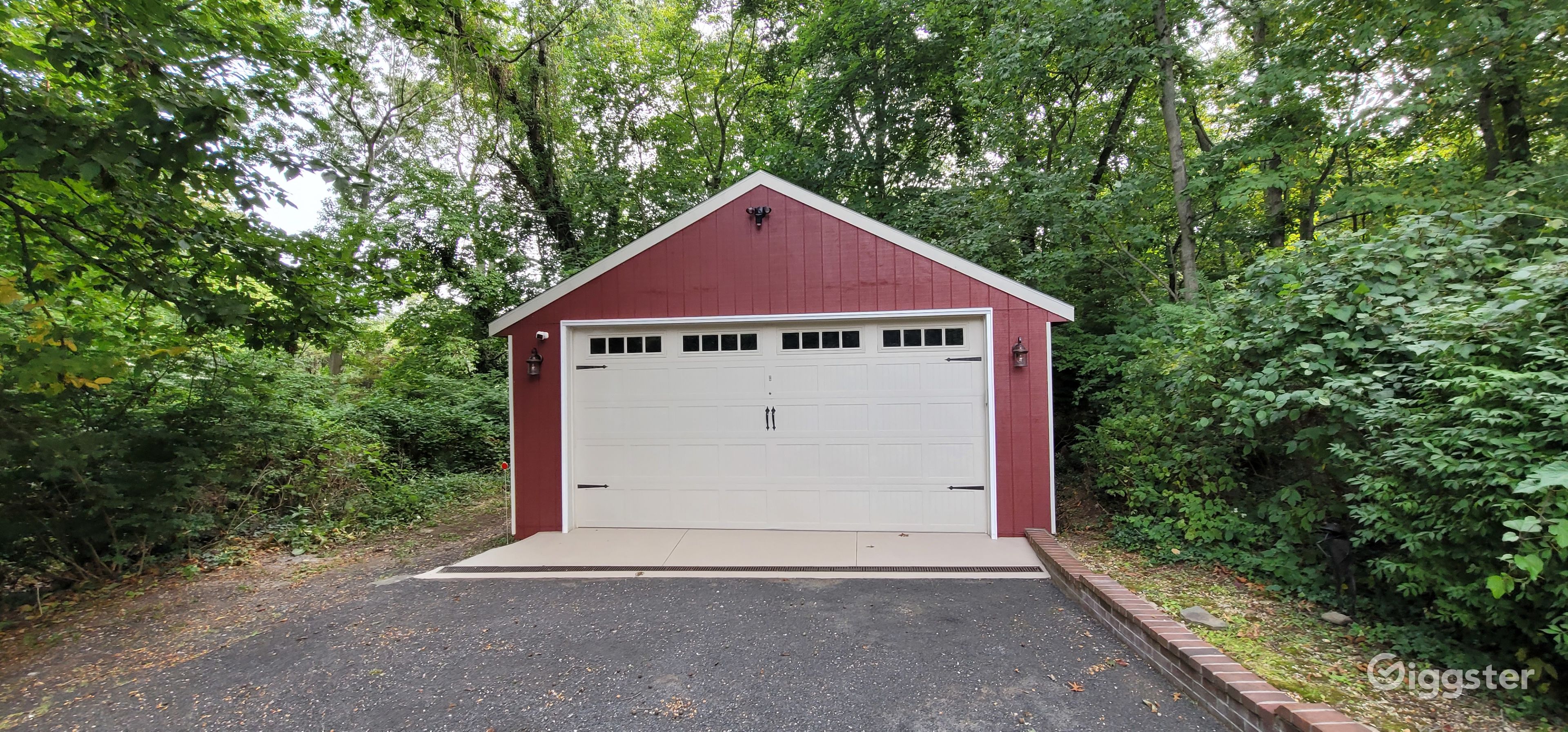 Incredible Mansion in West Hills Rent this location on Giggster