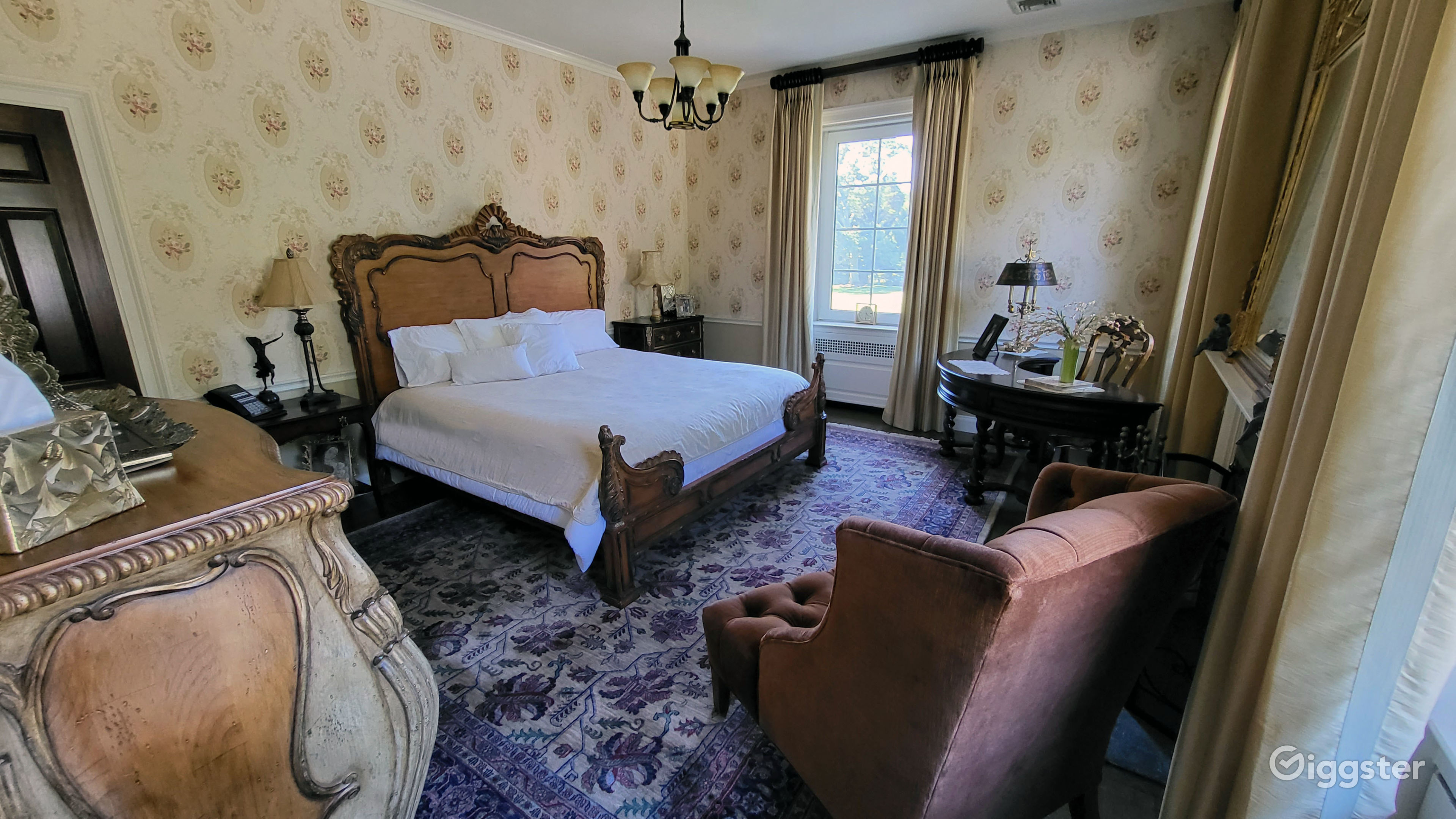 Incredible Mansion in West Hills Rent this location on Giggster