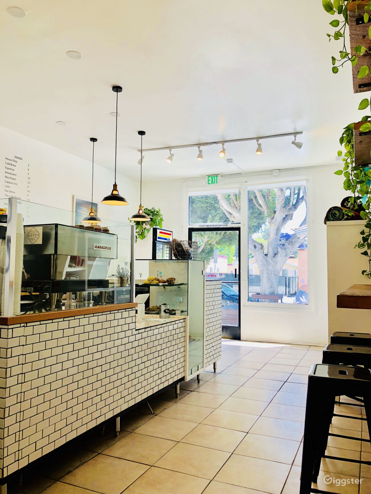 Cozy Neighborhood Coffee Shop Rent this location on Giggster