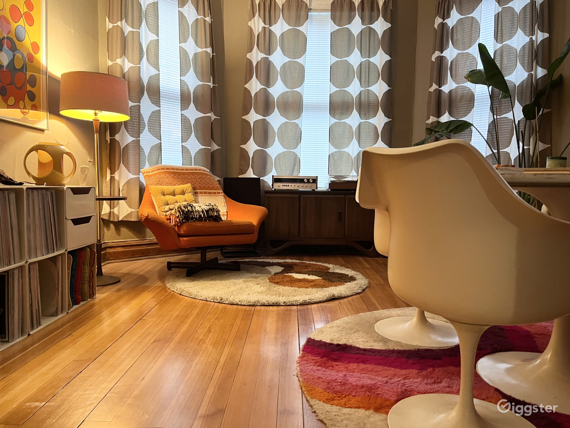 Constantine's Castle Curated Vintage Apartment Rent this location