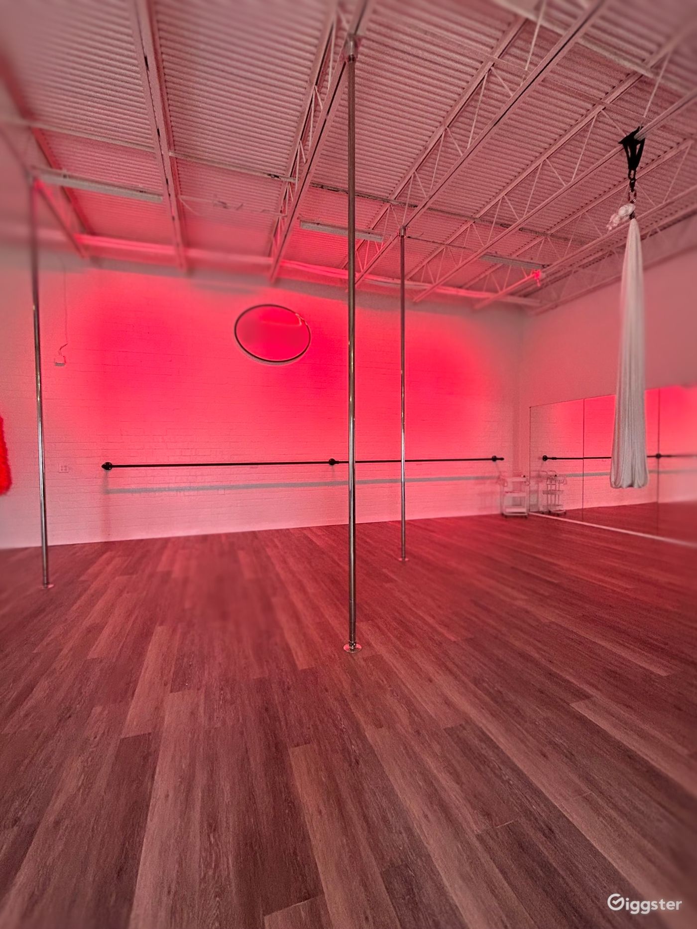 Hidden MultiPurpose Industrial Gem Rent this location on Giggster