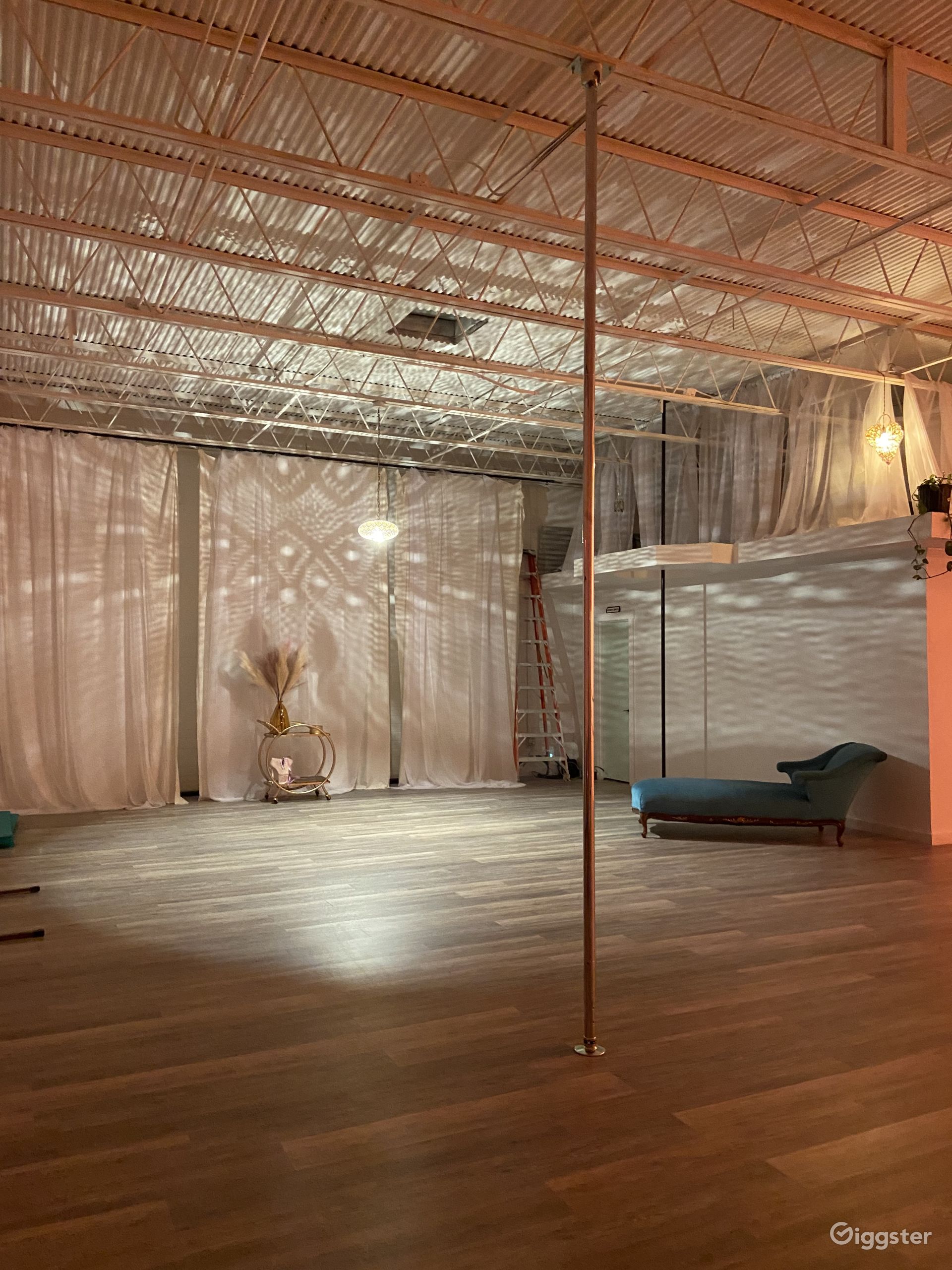 Hidden MultiPurpose Industrial Gem Rent this location on Giggster