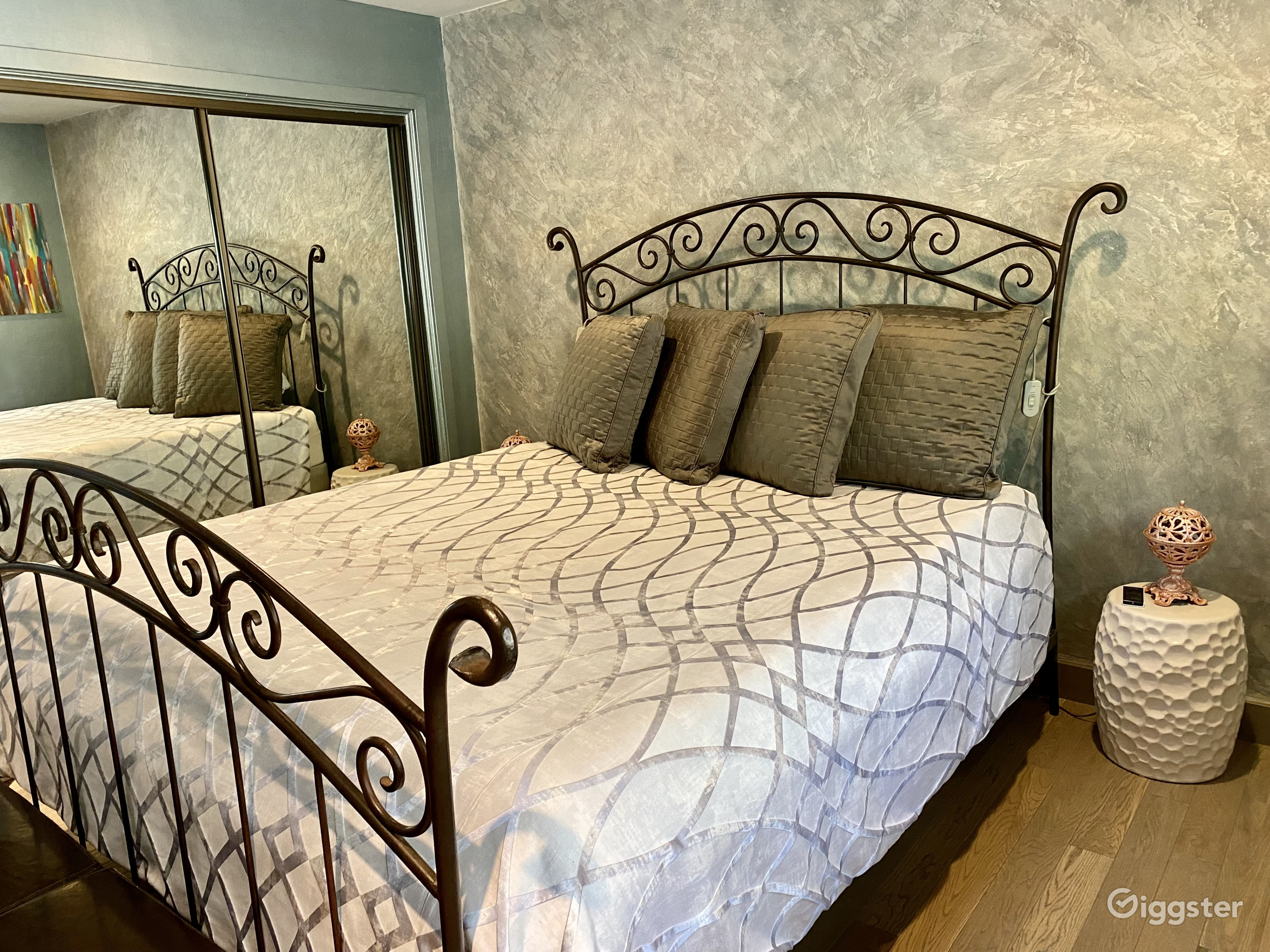 Green Hill House Rent this location on Giggster