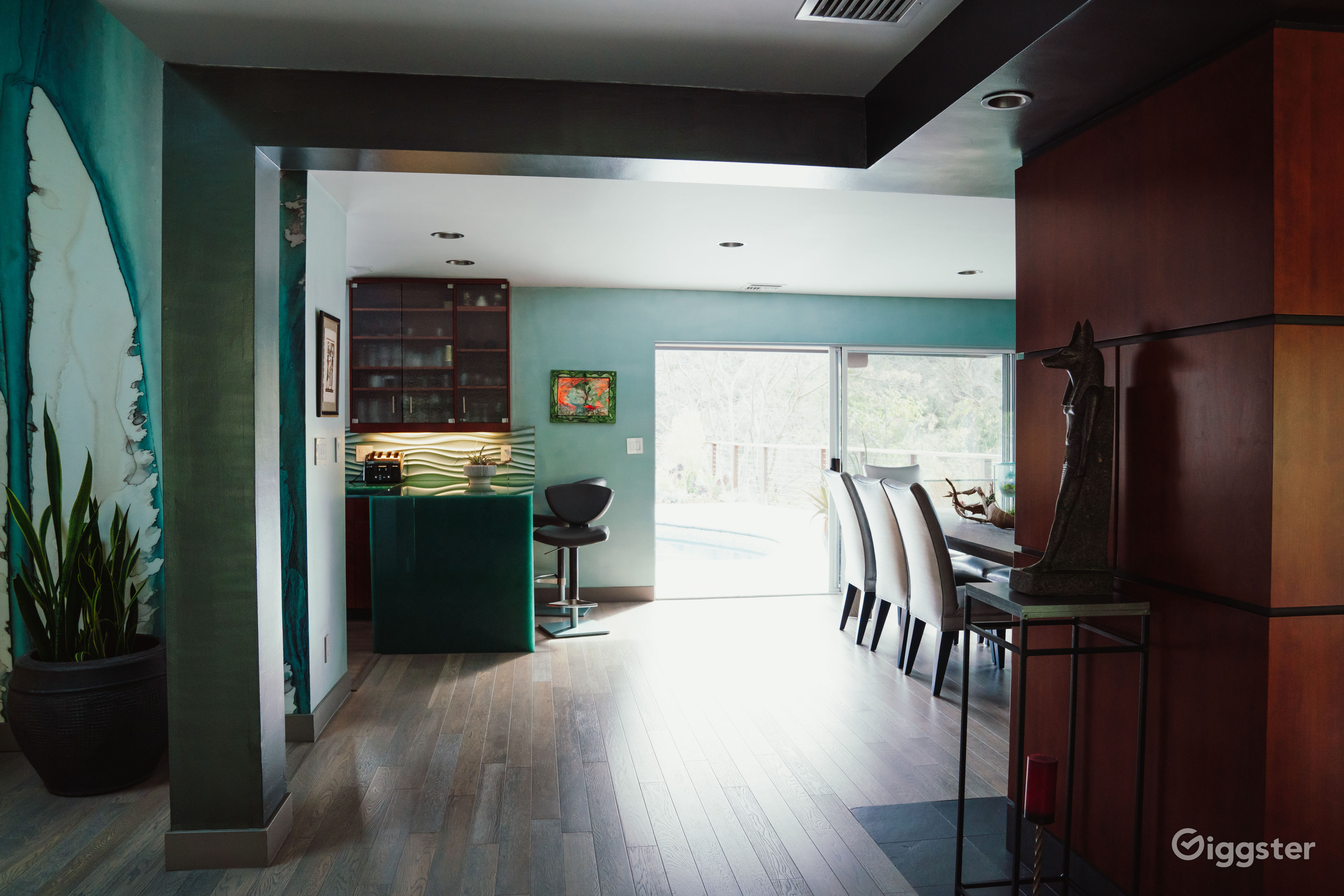 Green Hill House Rent this location on Giggster