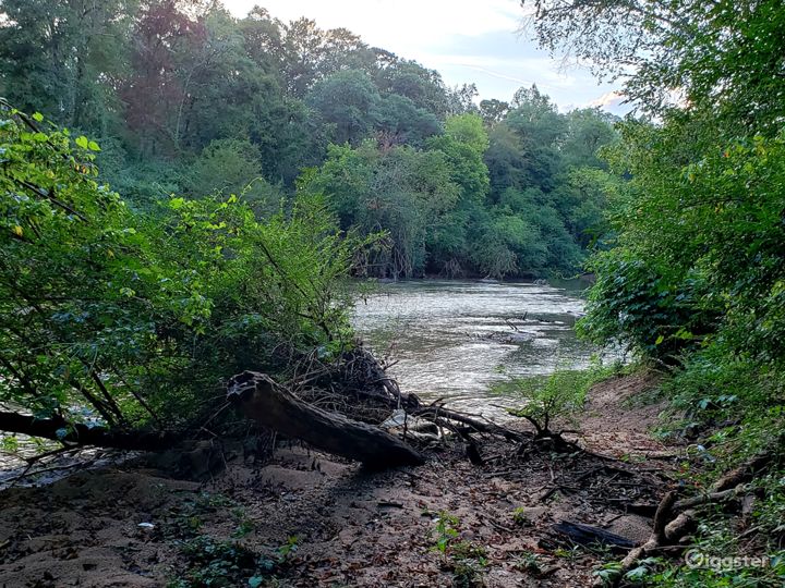 23 Acres on South River Rent this location on Giggster