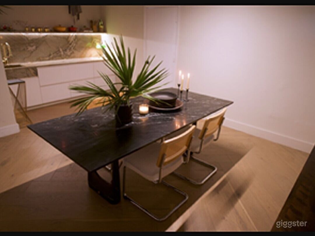 Versatile Conference Room With Kitchen Photo 2