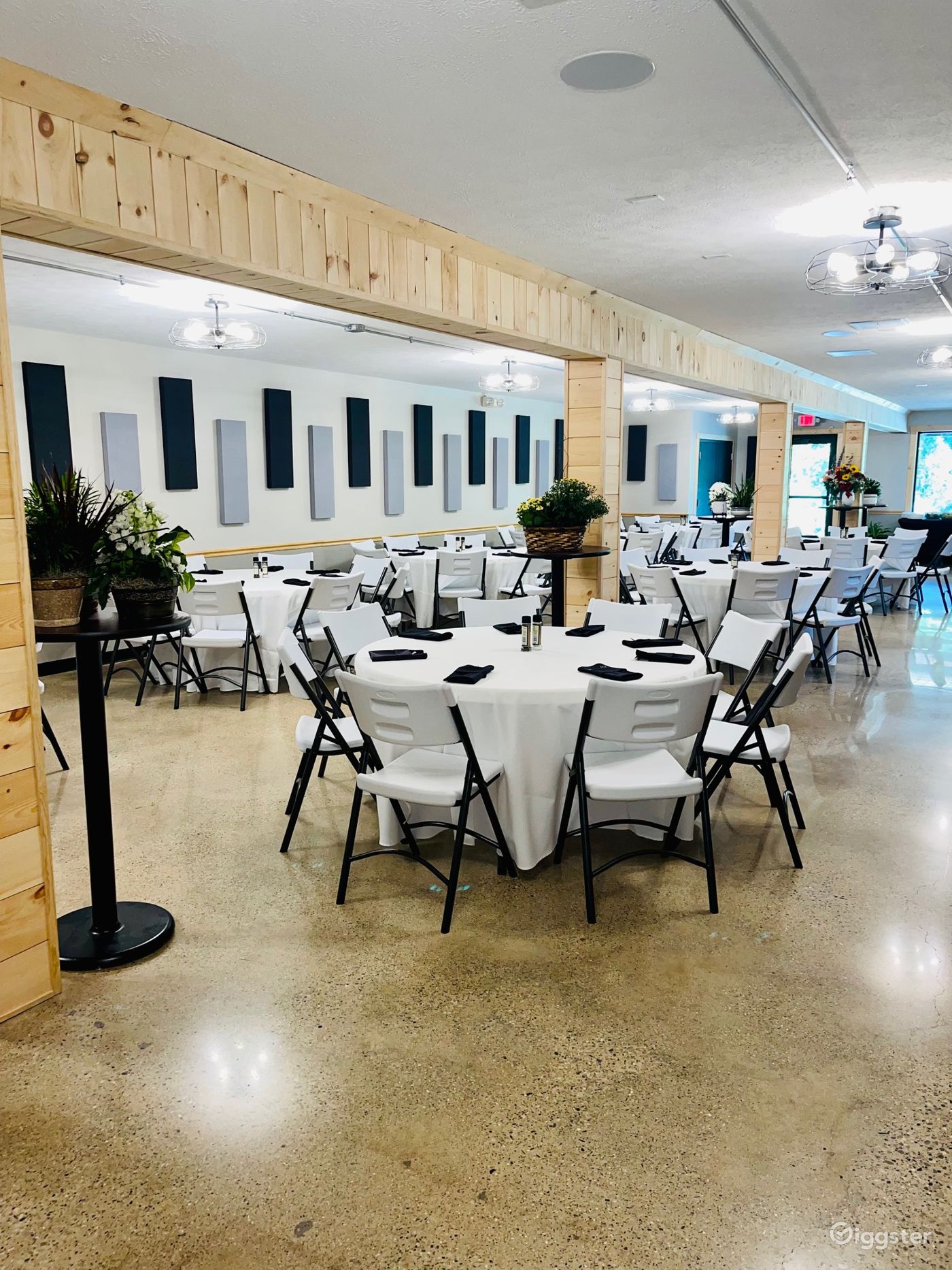 Relaxing Restaurant & Lounge in Battle Creek, MI (Entire Venue Rental