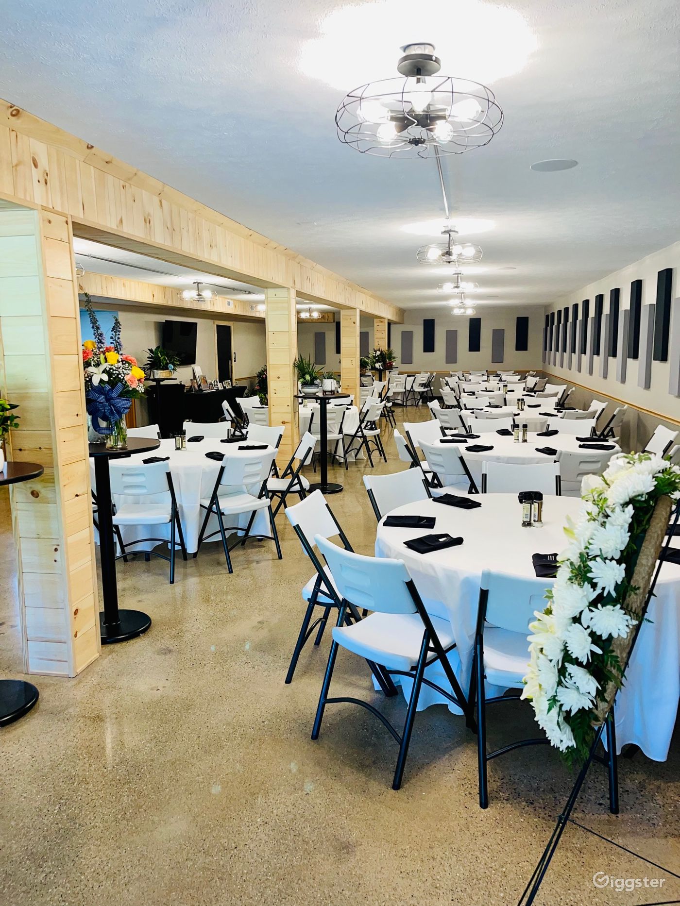 Relaxing Restaurant & Lounge in Battle Creek, MI (Entire Venue Rental