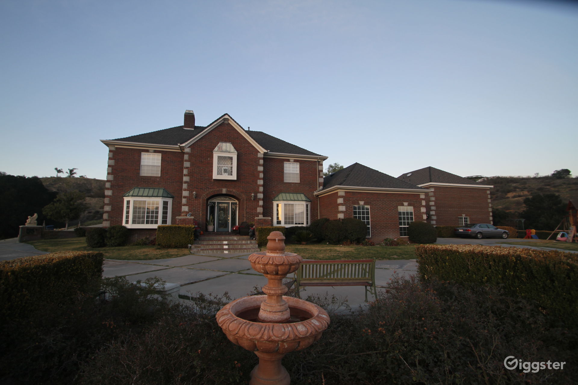 Oak Orchard Rent this location on Giggster