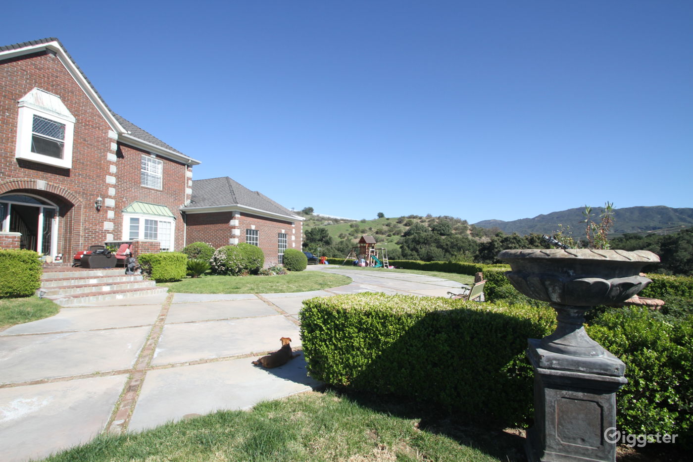 Oak Orchard Rent this location on Giggster