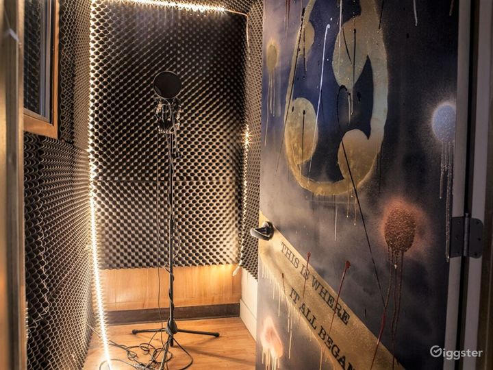 Modern Recording Studio Space Rent this location on Giggster