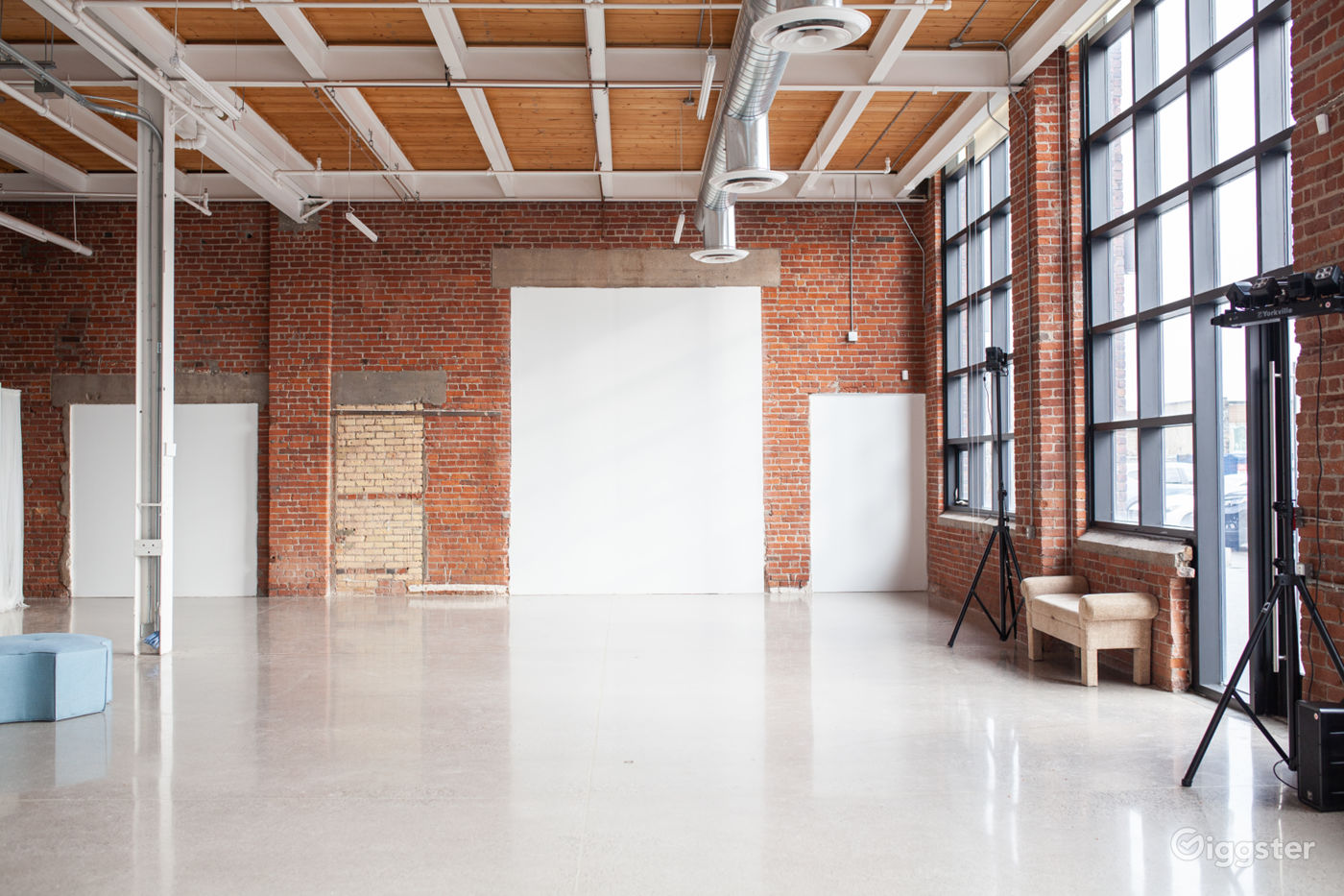 Modern Industrial Loft in Historic 1930's Building | Rent this location ...