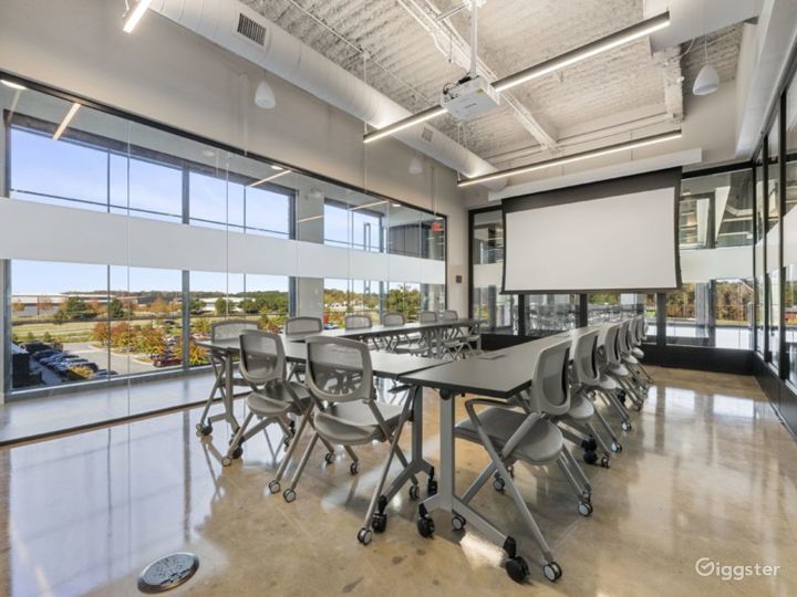 Spotlight (Meeting Room) Rent this location on Giggster