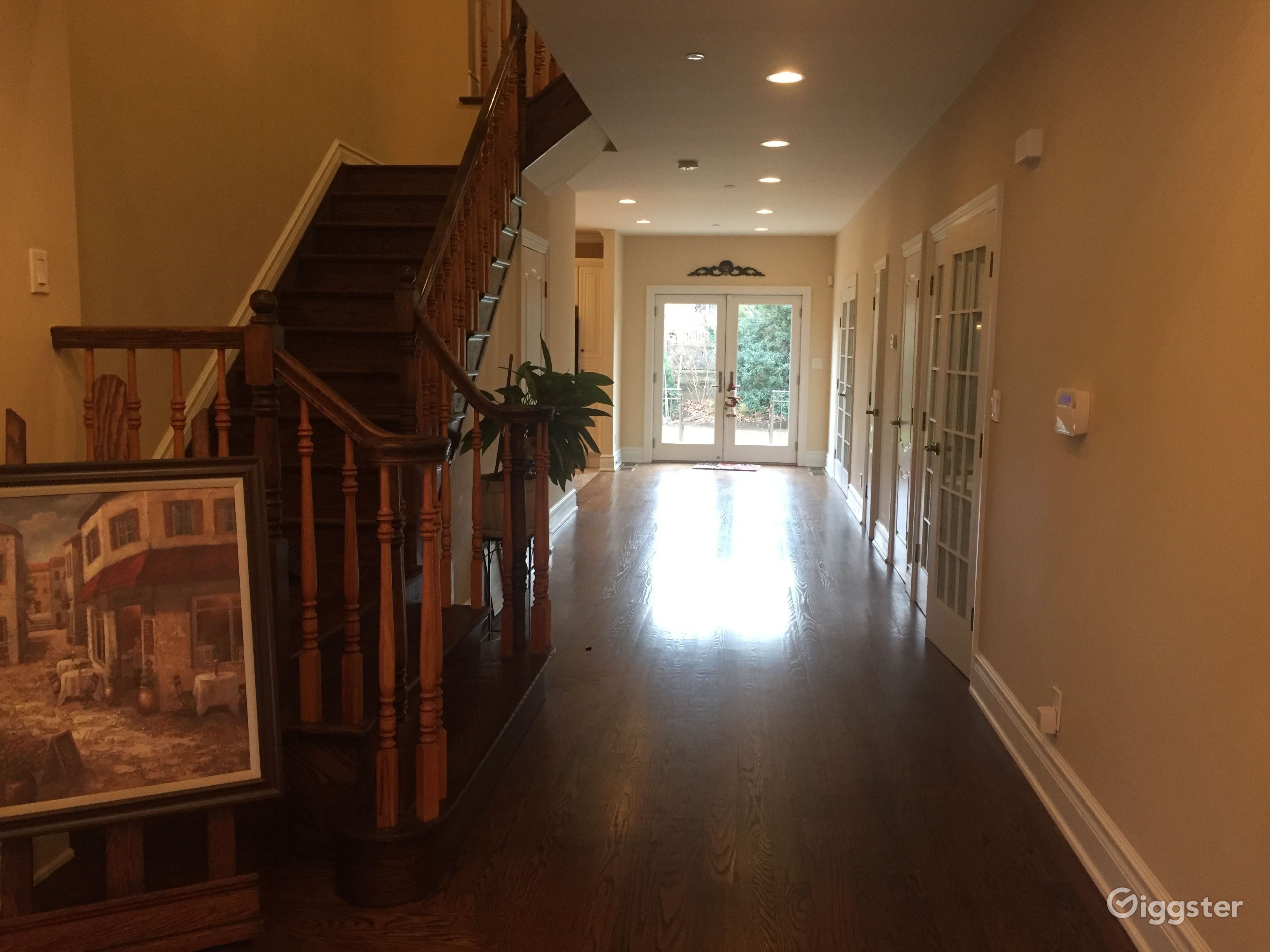 Little Neck Hills Home Rent this location on Giggster