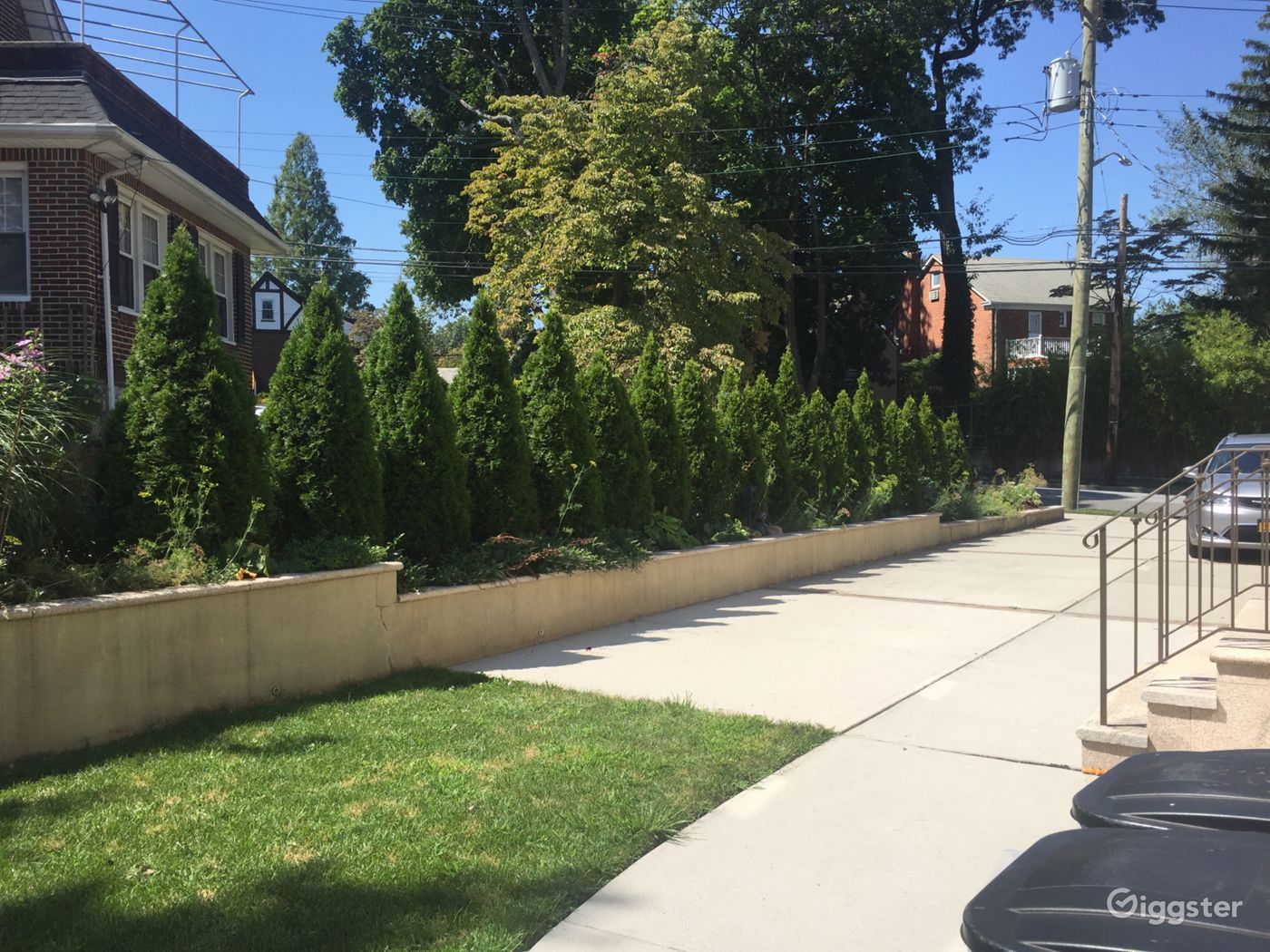 Little Neck Hills Home Rent this location on Giggster