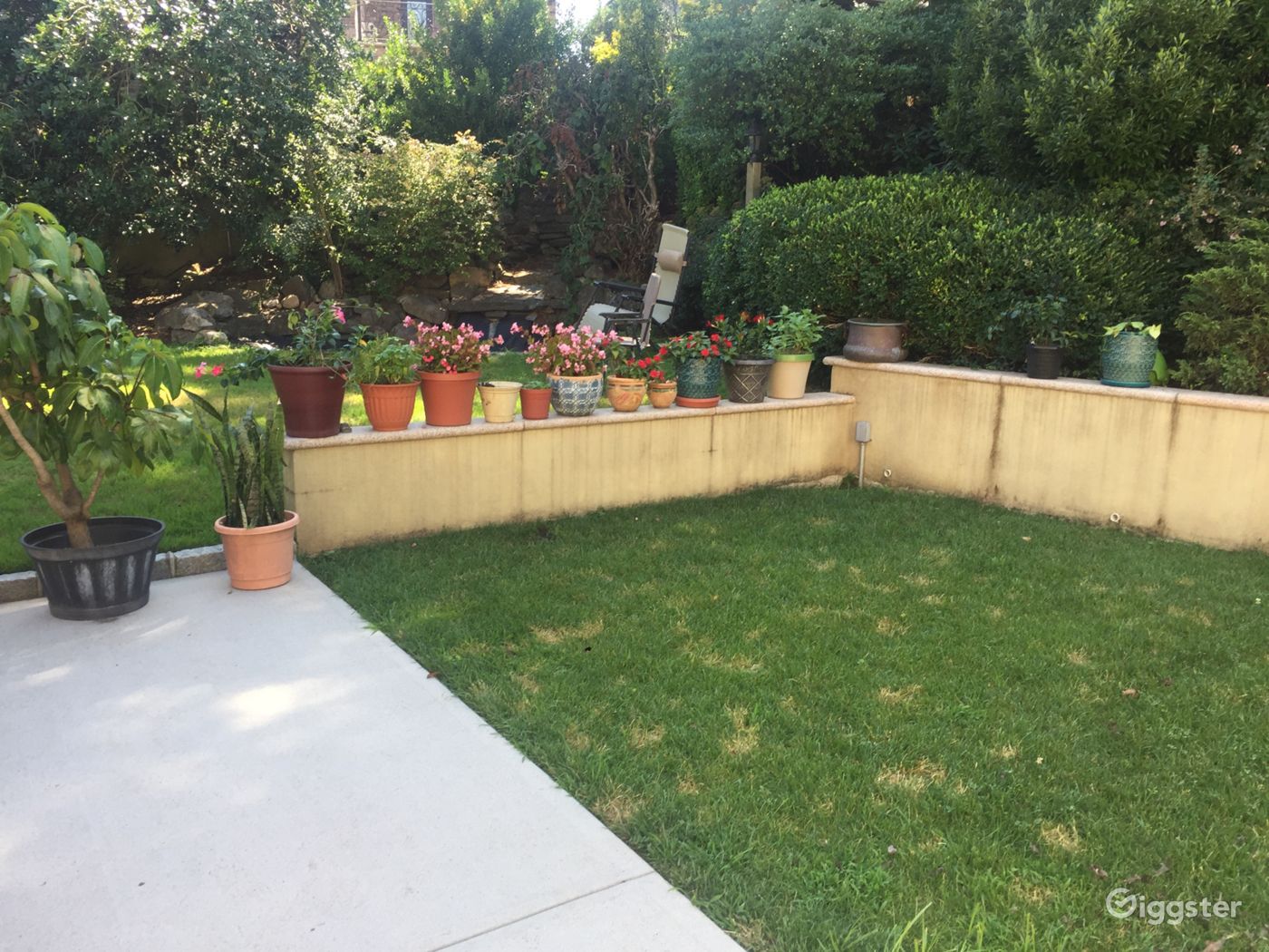 Little Neck Hills Home Rent this location on Giggster