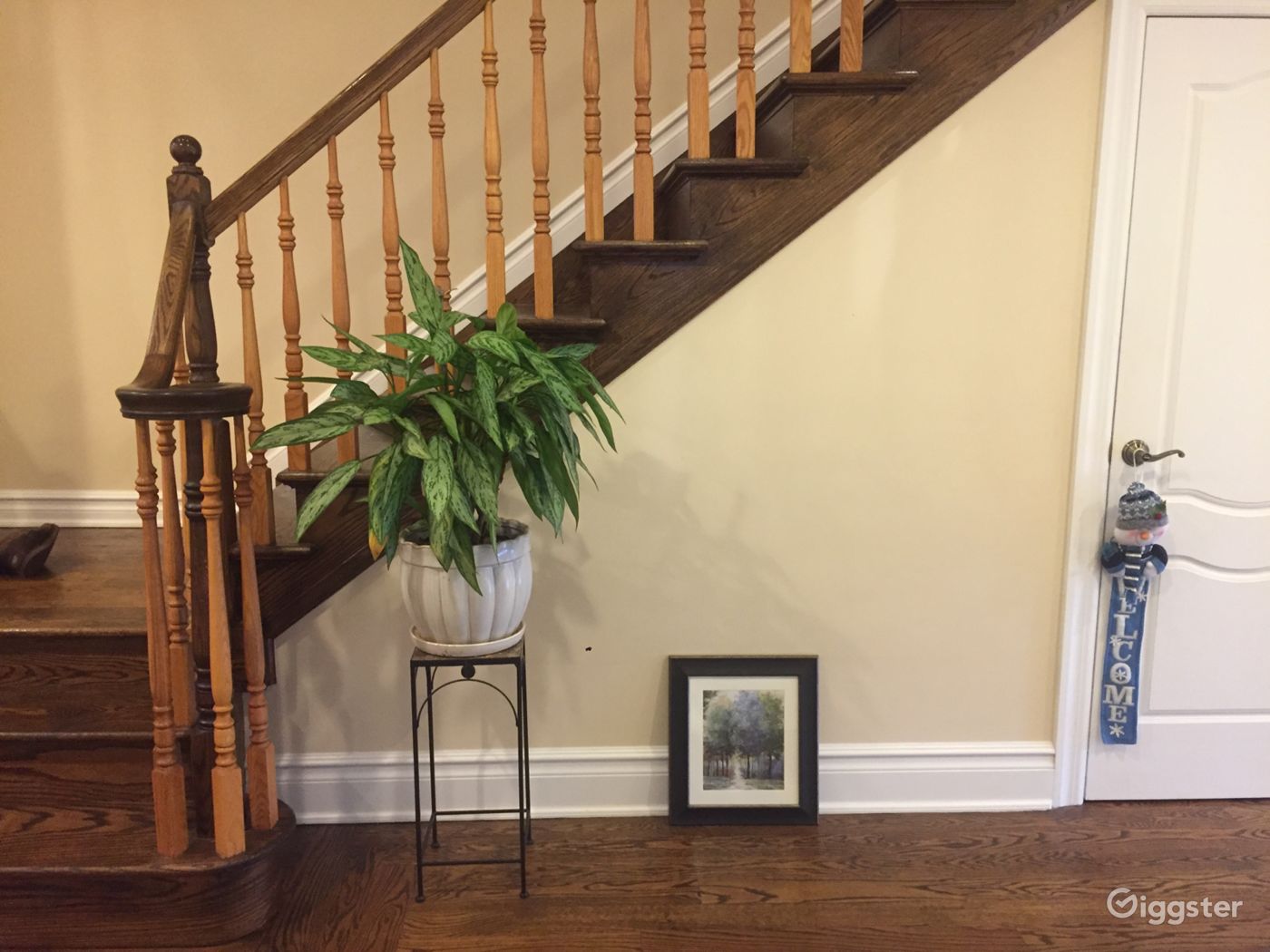 Little Neck Hills Home Rent this location on Giggster