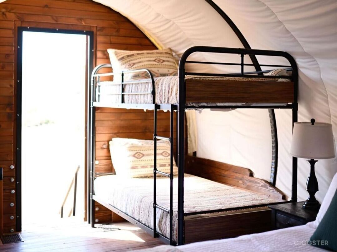 Cozy Family Wagon Retreat Photo 2