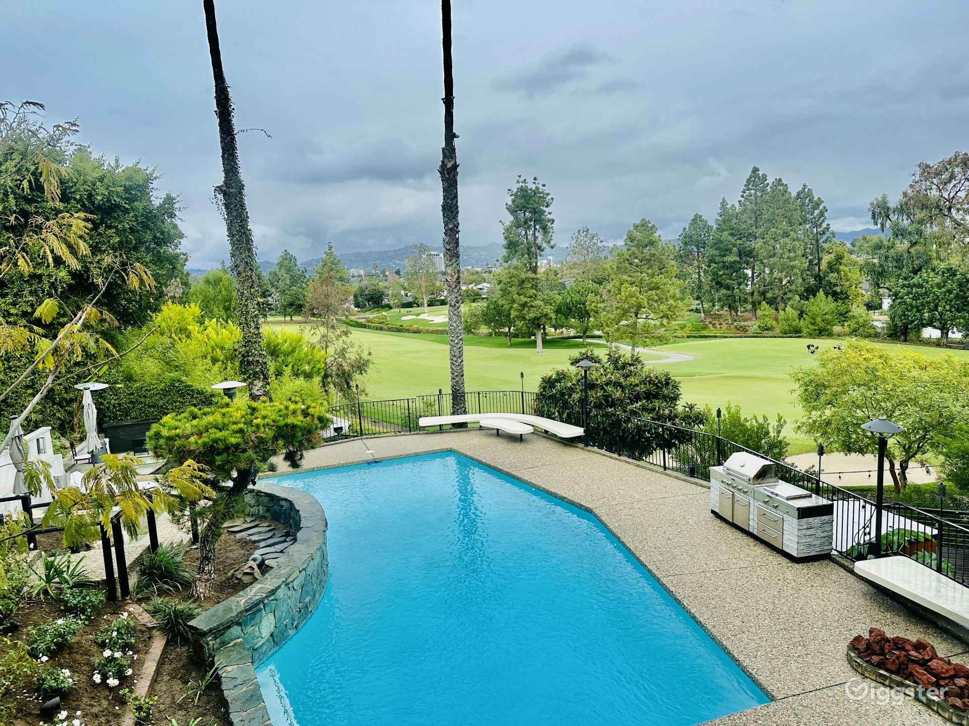 Private Country Club with Pool Rent this location on Giggster