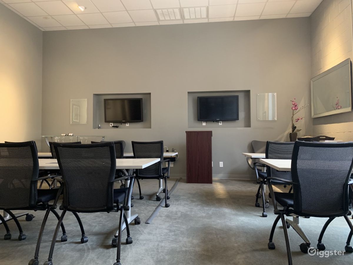 Design District Training Room Rent this location on Giggster