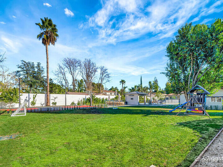 Impressive Basketball Court in Woodland Hills Photo 5