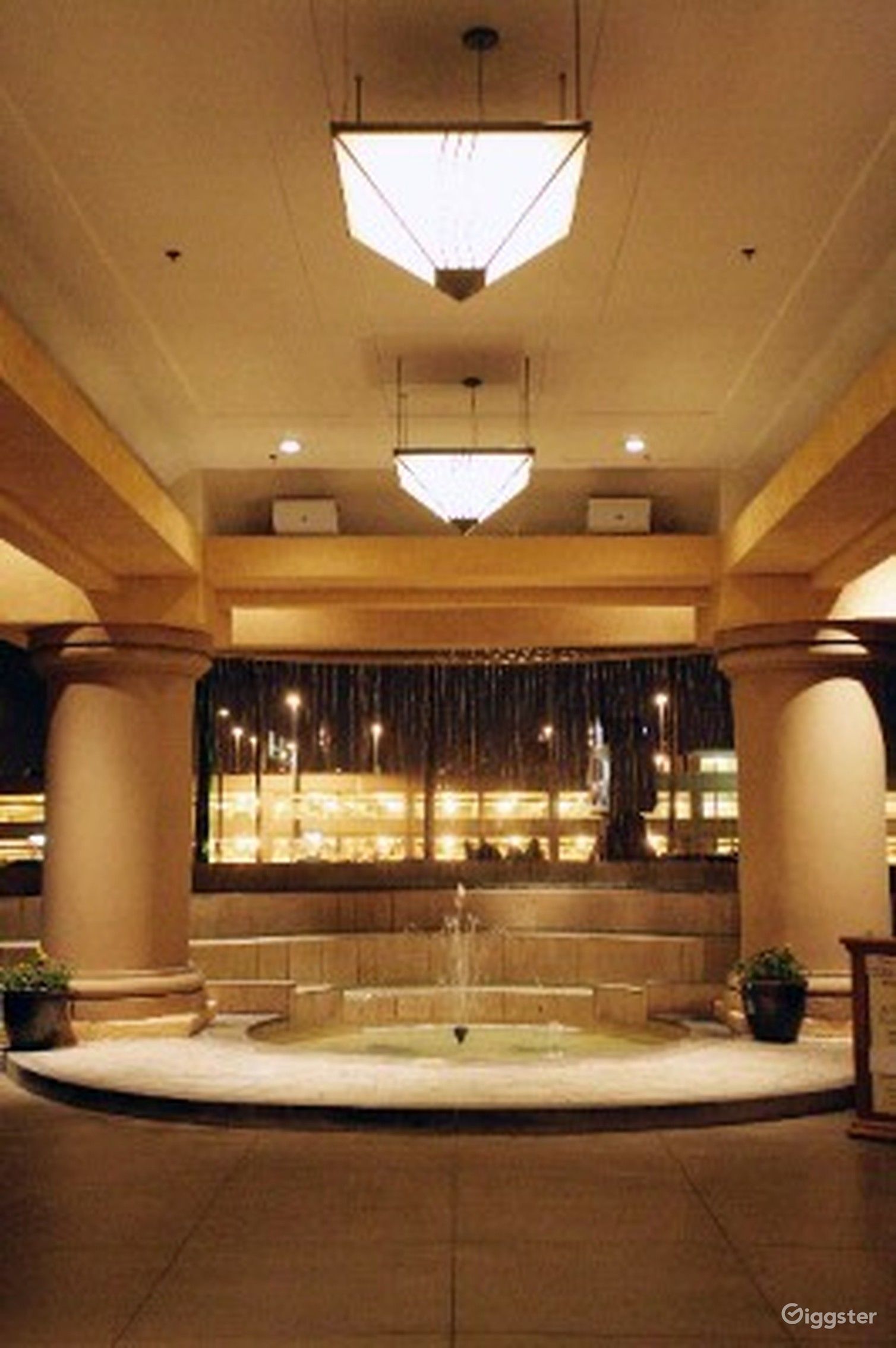 Fantastic Fountain Room Rent this location on Giggster