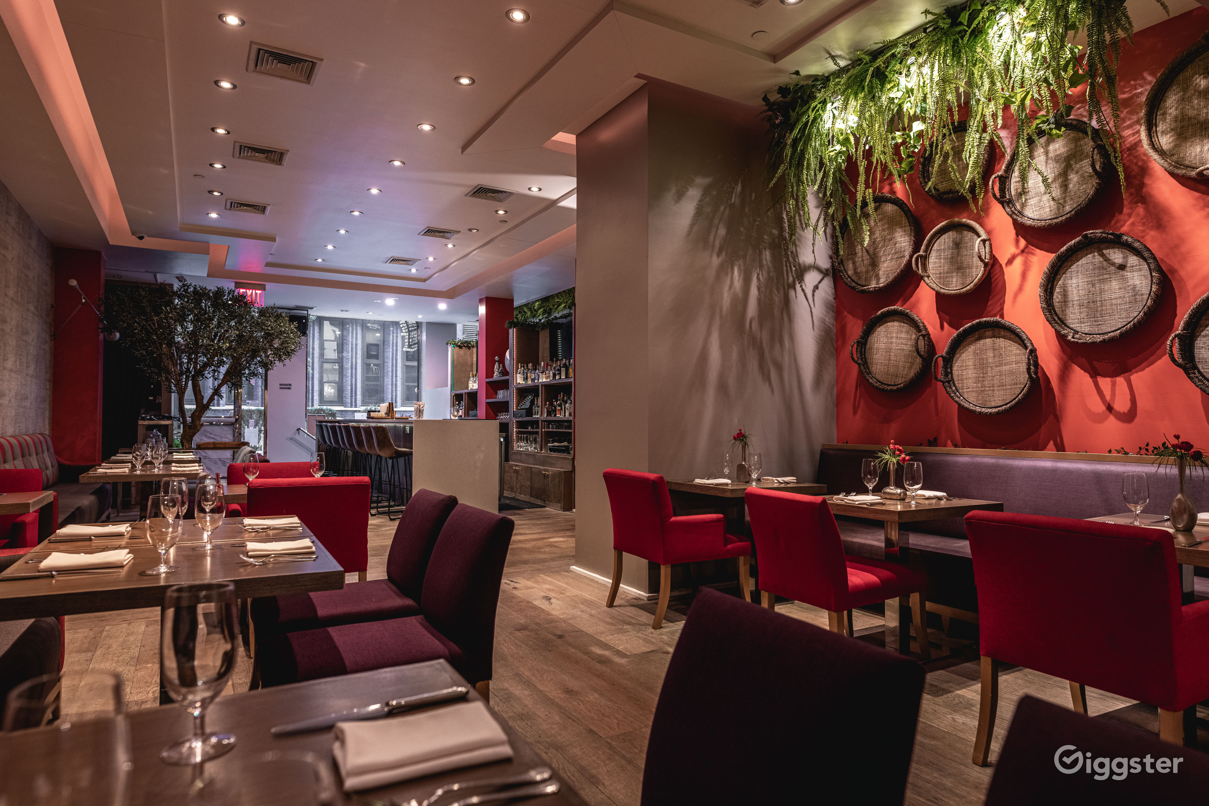 Italian Midtown East Restaurants - 3j7c613