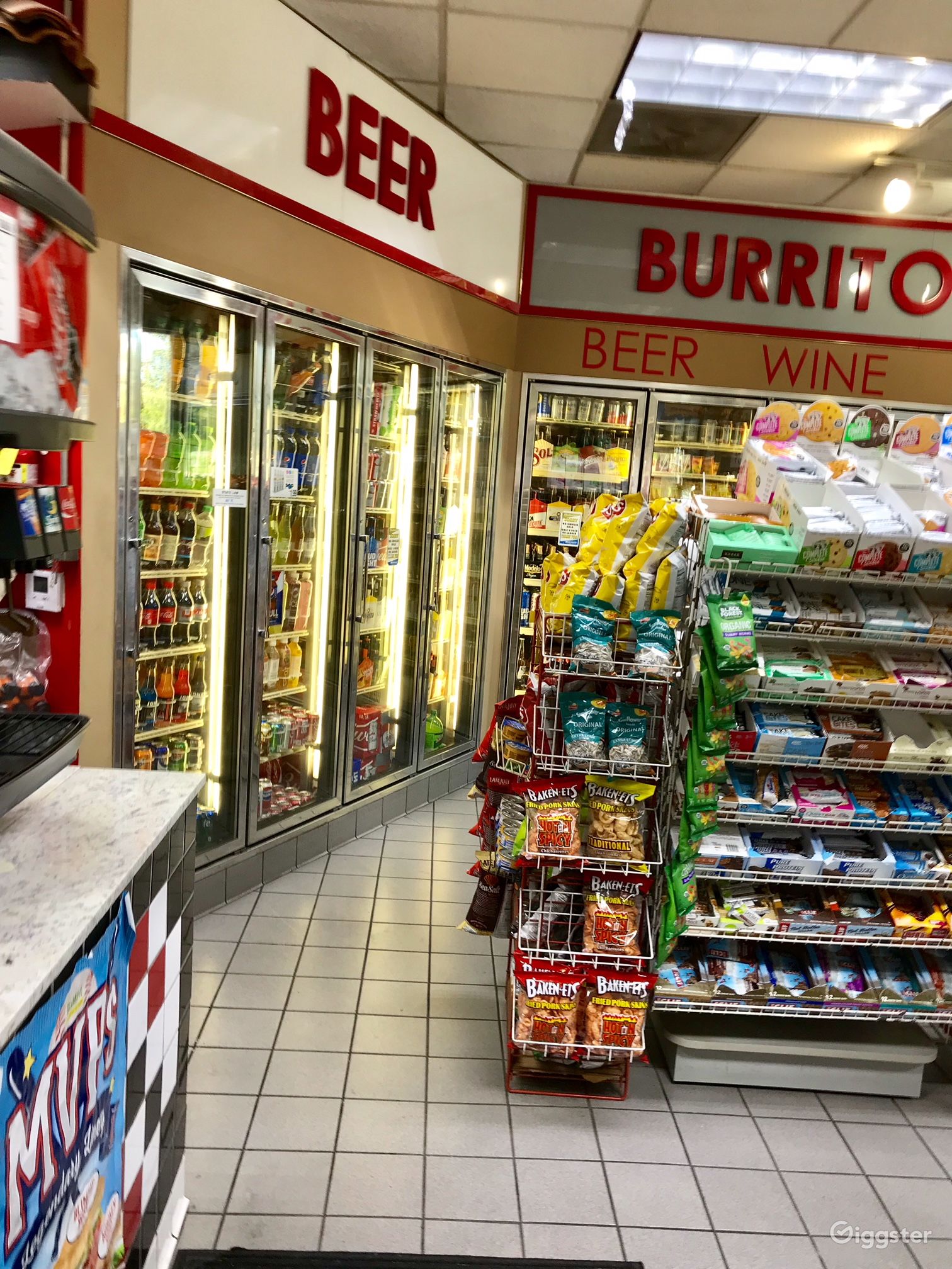 Gas Station, Mini Mart & Restaurant Rent this location on Giggster