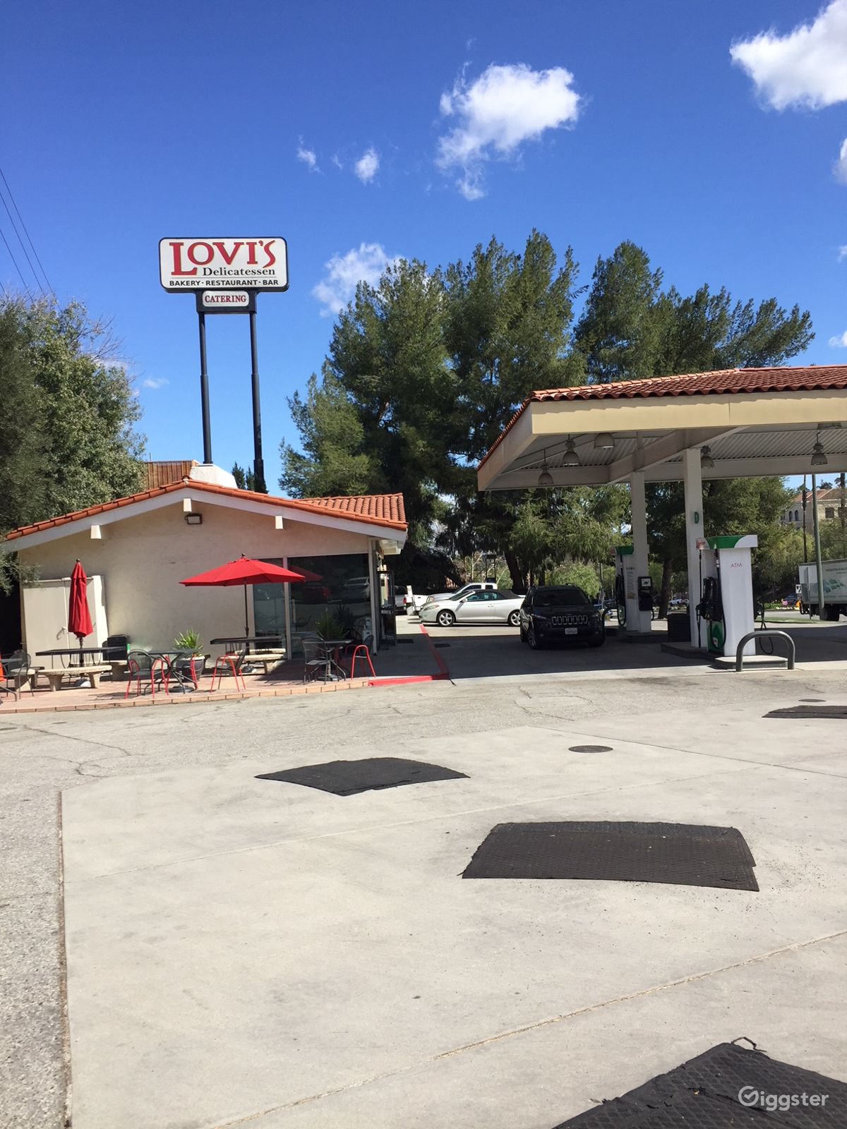 Gas Station, Mini Mart & Restaurant Rent this location on Giggster