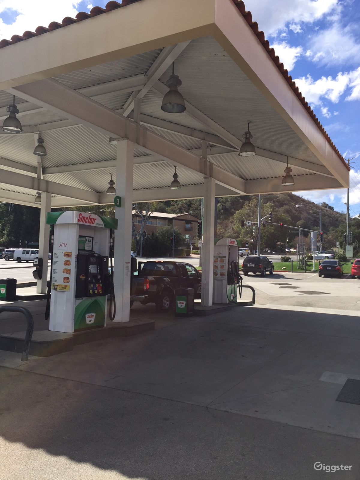 Gas Station, Mini Mart & Restaurant Rent this location on Giggster