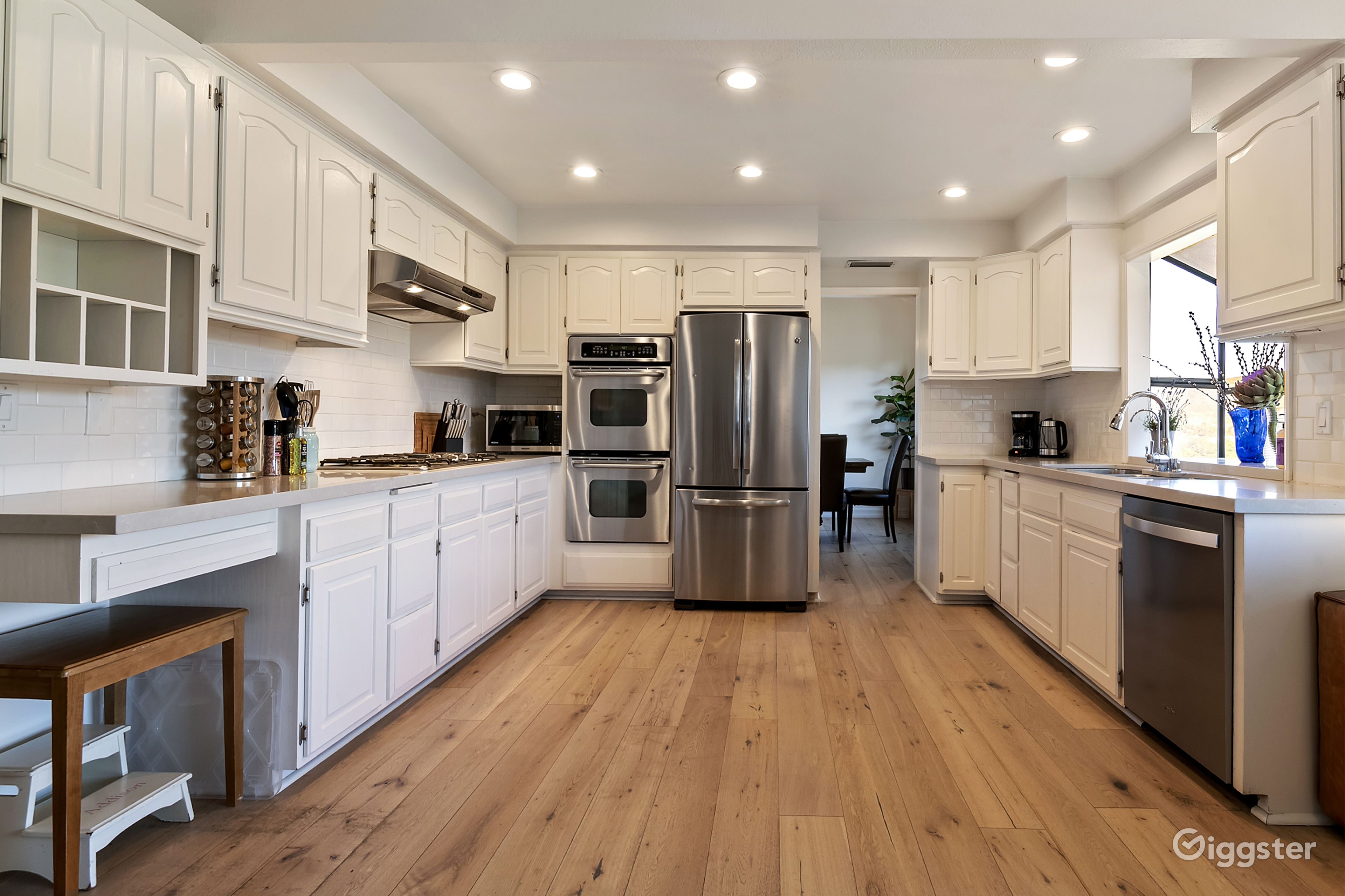 Dream Home with Golf Course View Rent this location on Giggster