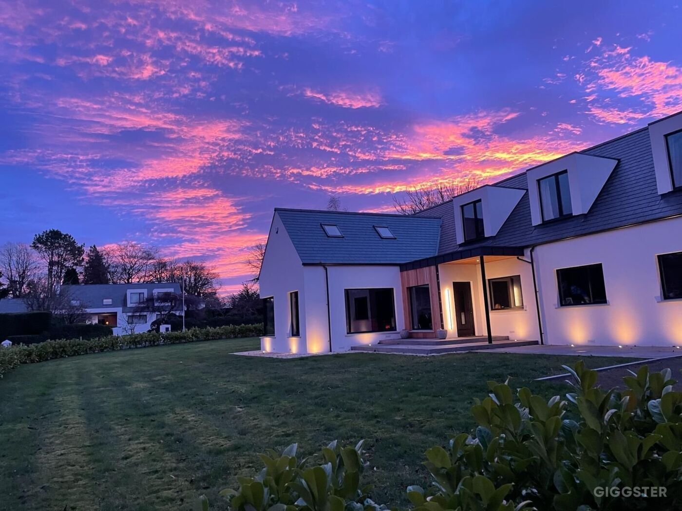 Abercorn house, large, modern, detached home Rent this location on